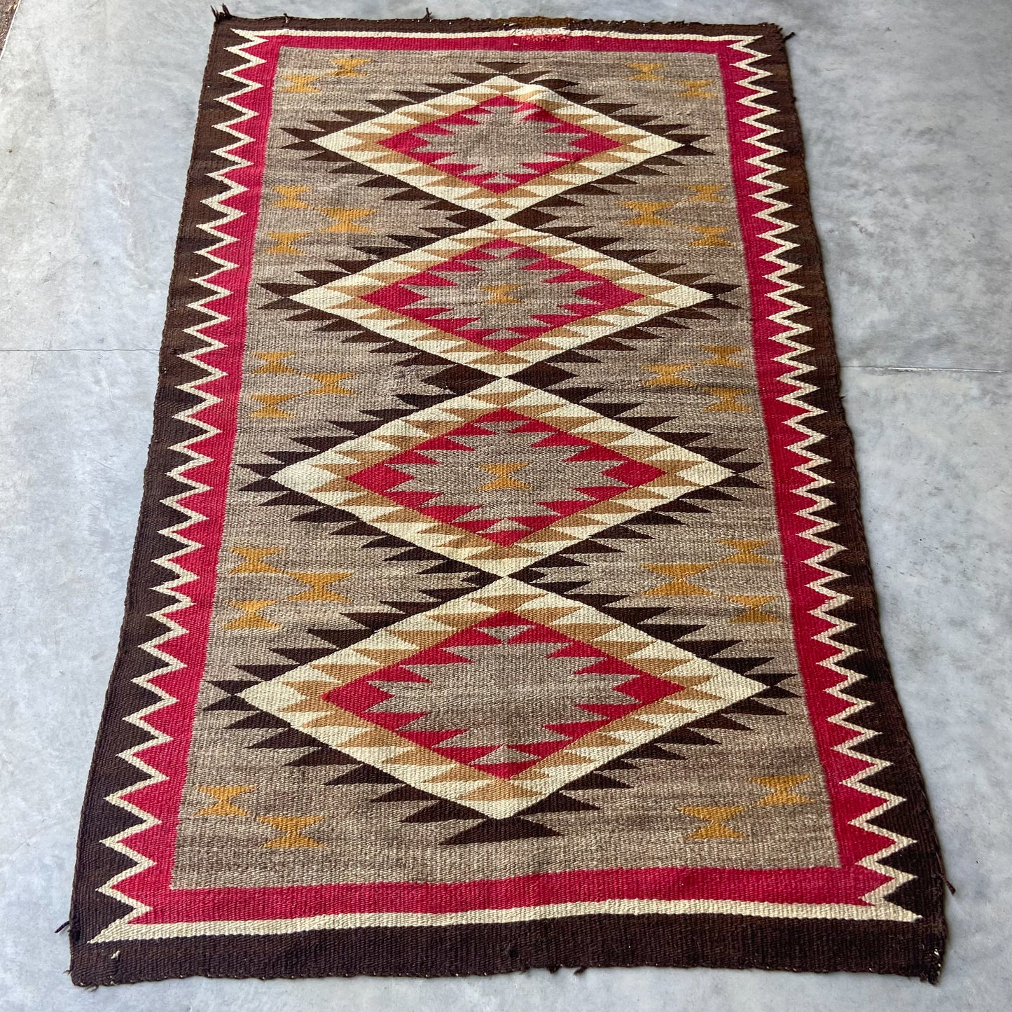 Antique Navajo Accent Rug #R1239 - 3'2" x 5'1"