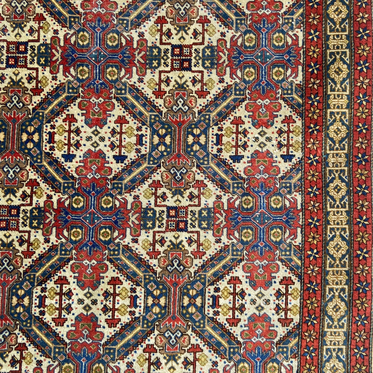 Vintage Russian Accent Rug #R1241 - 4'5" x 6'5"