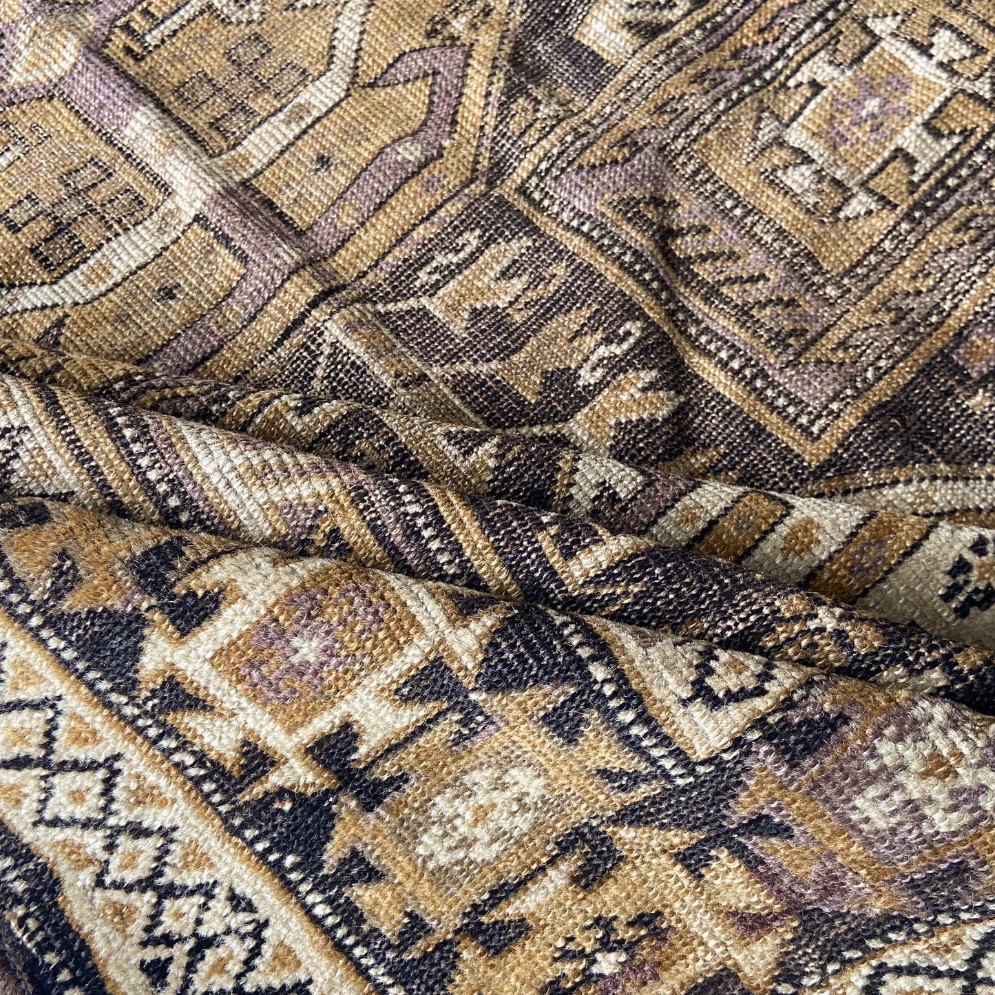 Antique Shirvan Accent Rug #R1252 - 3'7" x 5'4"