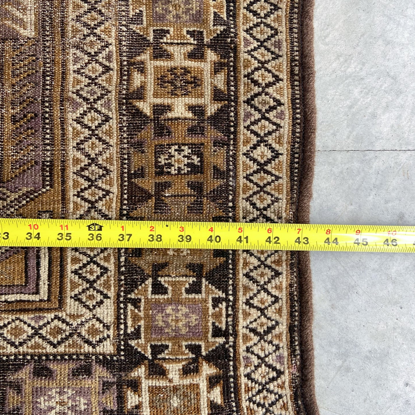 Antique Shirvan Accent Rug #R1252 - 3'7" x 5'4"