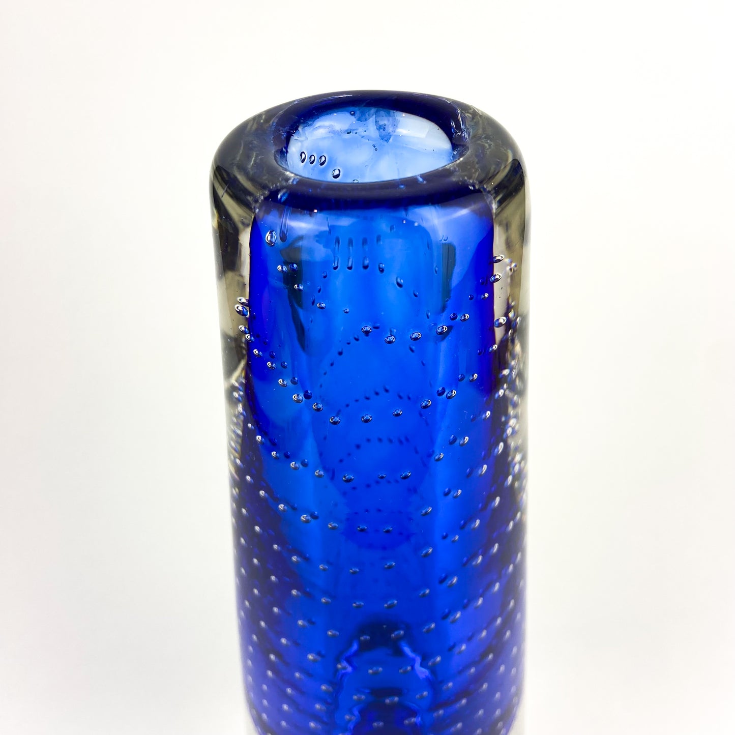 German Glashütte Theresienthal Sommerso Glass Vase #O1373
