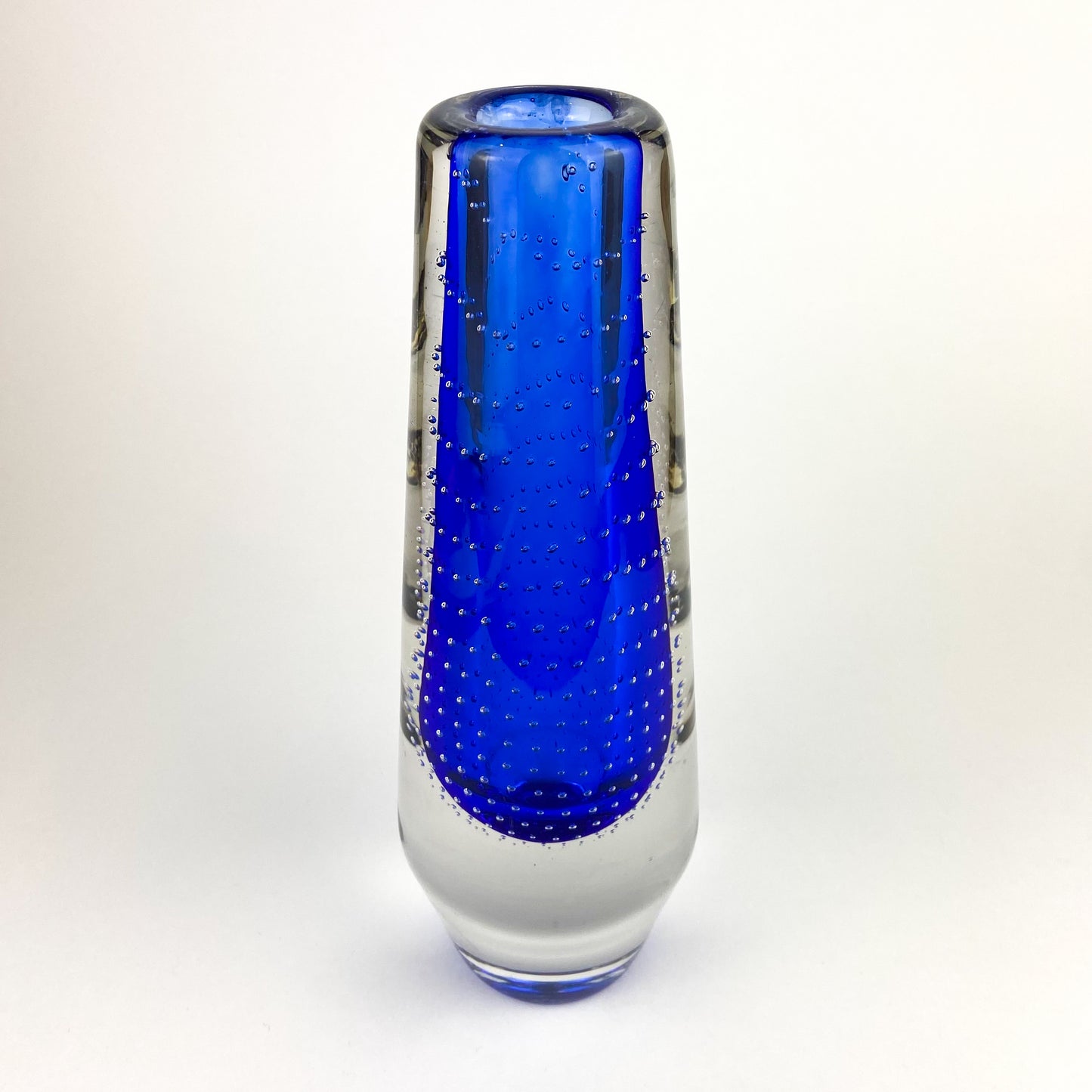 German Glashütte Theresienthal Sommerso Glass Vase #O1373