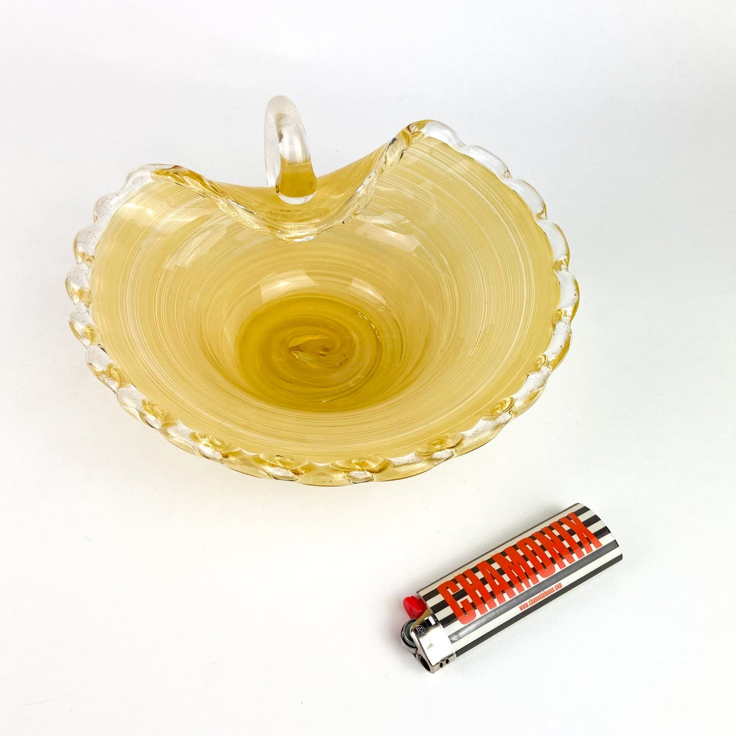 Murano Gold Swirl Scalloped Handled Catchall/Ashtray #O1206