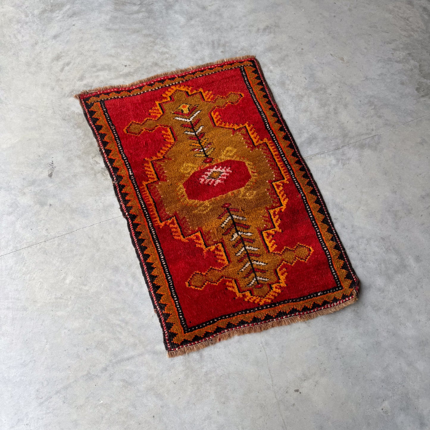 Antique Anatolian Accent Rug #R1287 - 1'10" x 2'8"
