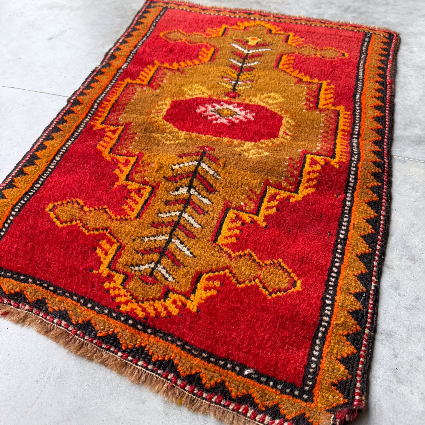 Antique Anatolian Accent Rug #R1287 - 1'10" x 2'8"