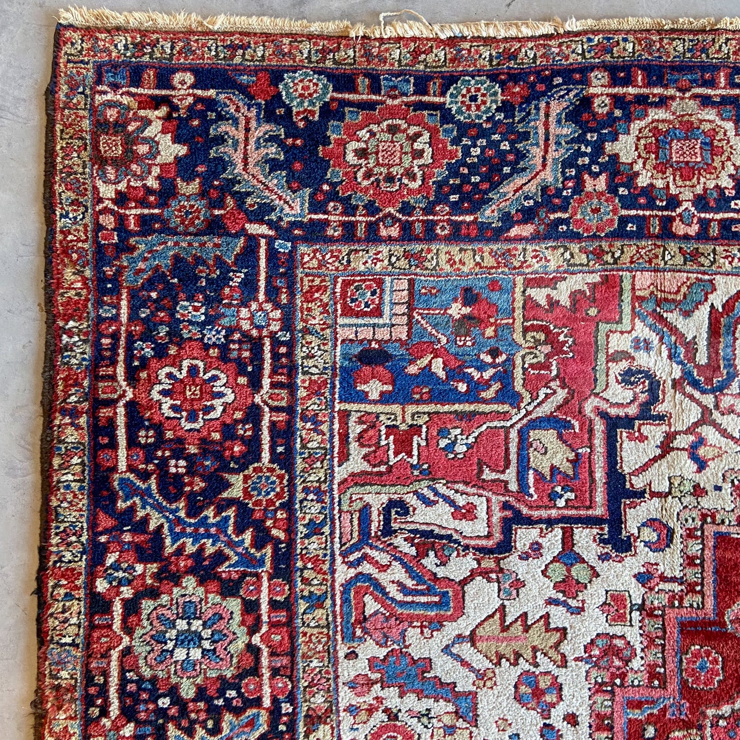 Antique Heriz Area Rug #R1025 - 8'11" x 12'8"