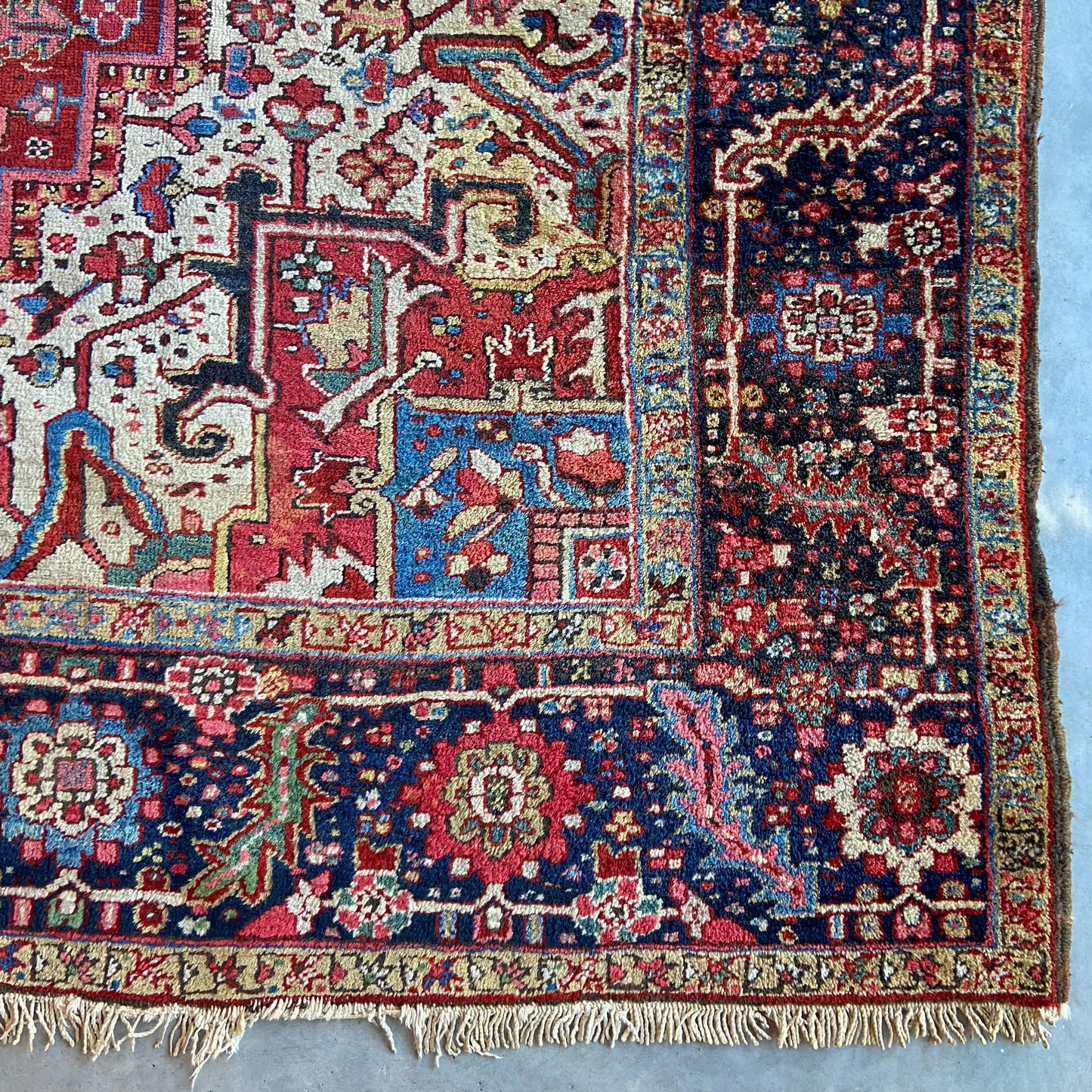 Antique Heriz Area Rug #R1025 - 8'11" x 12'8"