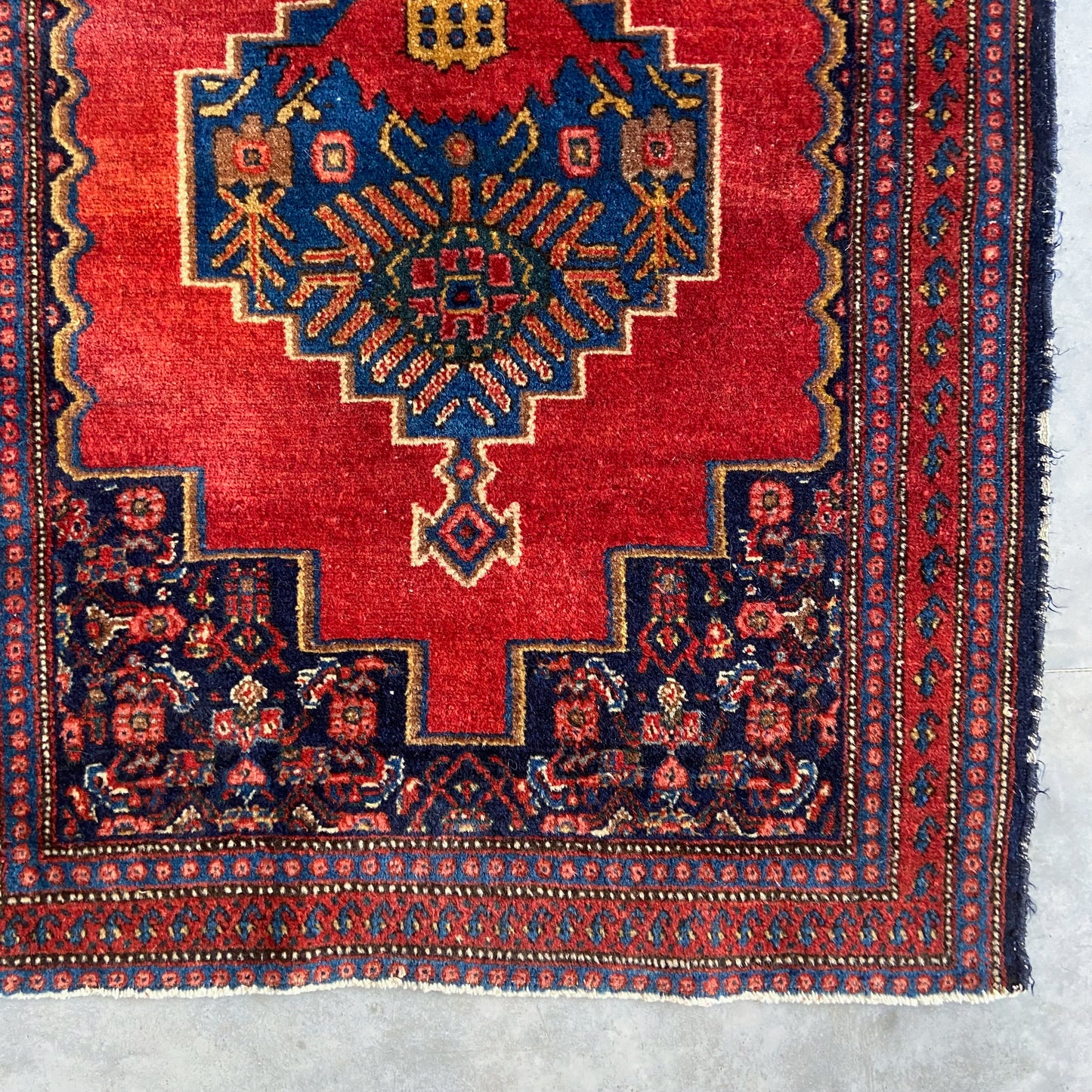 Collectible Antique Senneh Accent Rug #R1112 - 2'3" x 3'1"