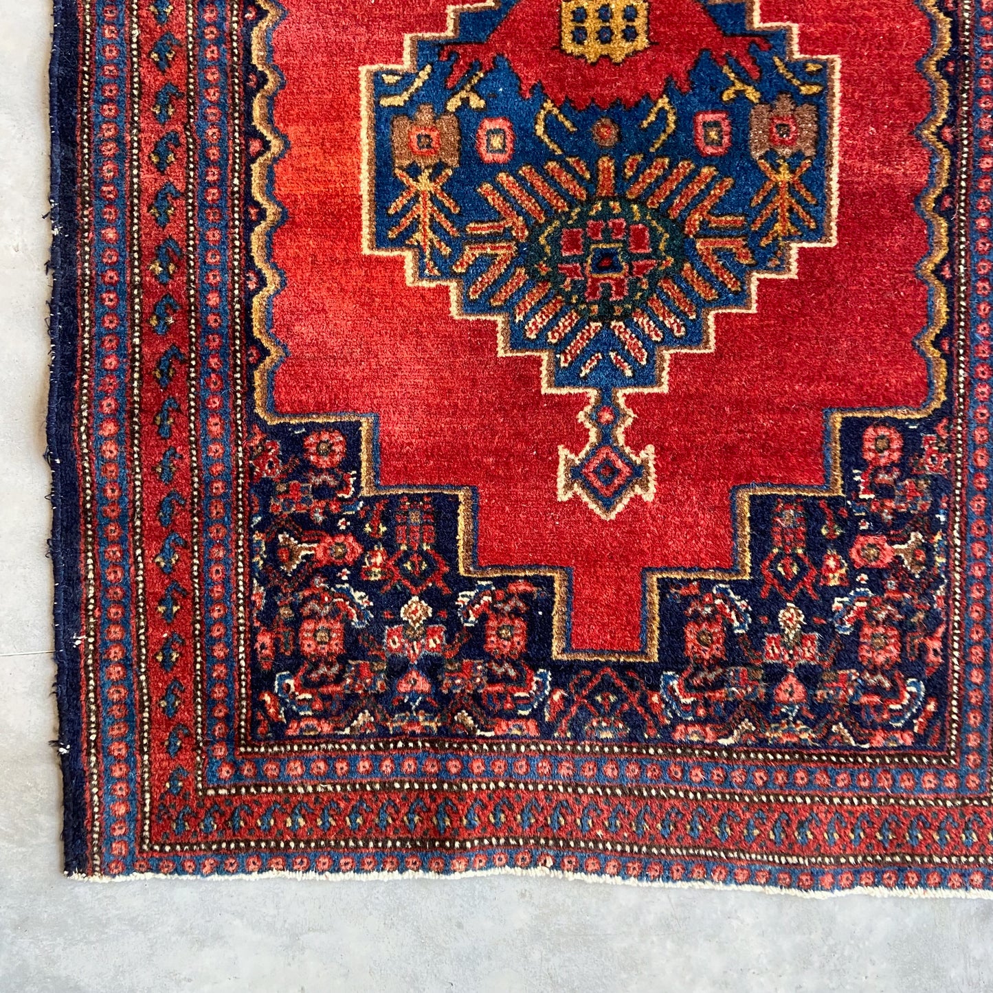 Collectible Antique Senneh Accent Rug #R1112 - 2'3" x 3'1"