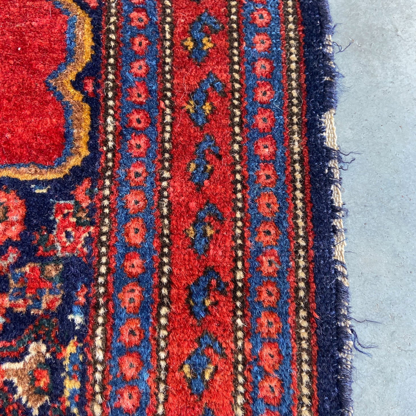 Collectible Antique Senneh Accent Rug #R1112 - 2'3" x 3'1"