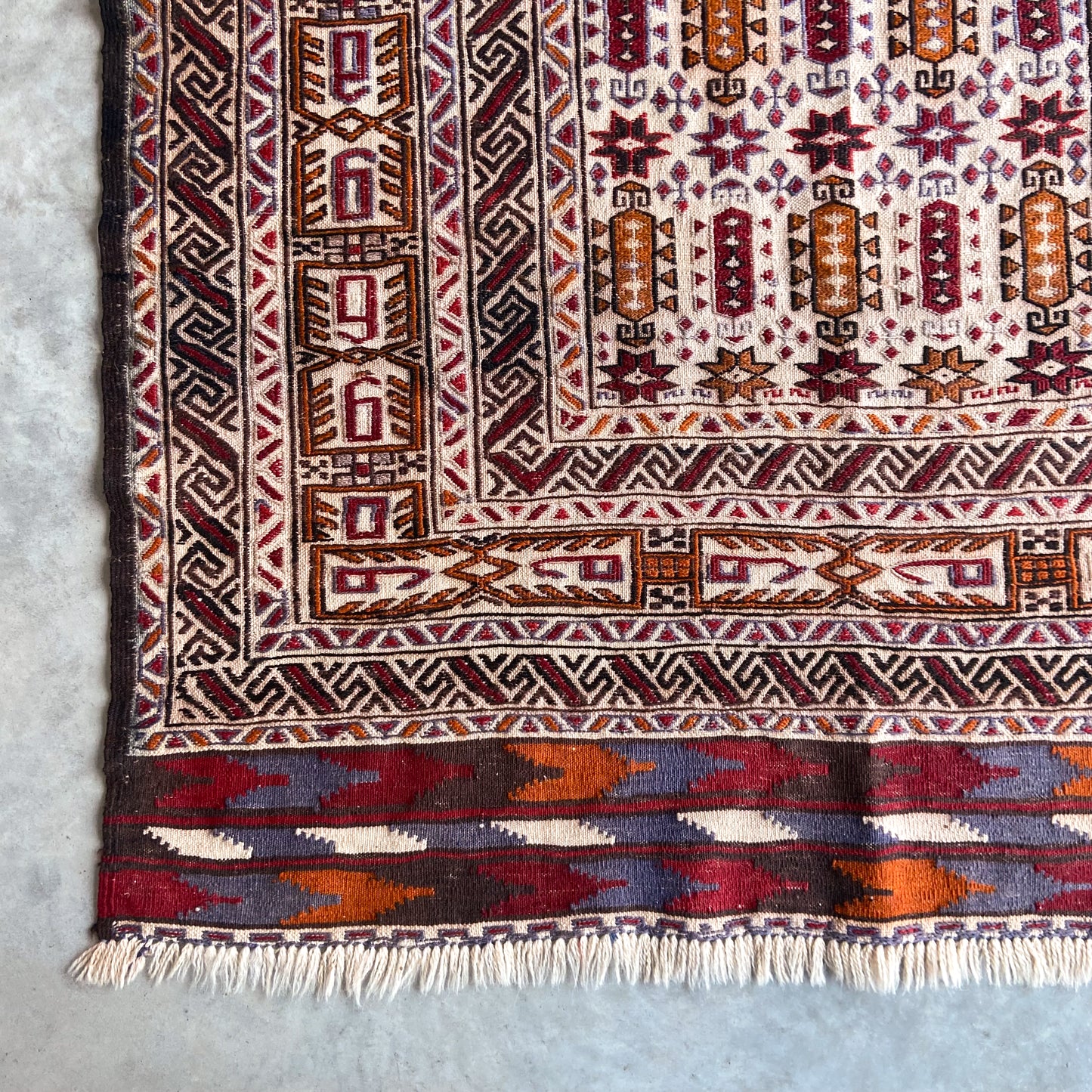 Antique Soumac Accent Rug #R1117 - 4'3" x 6'4"