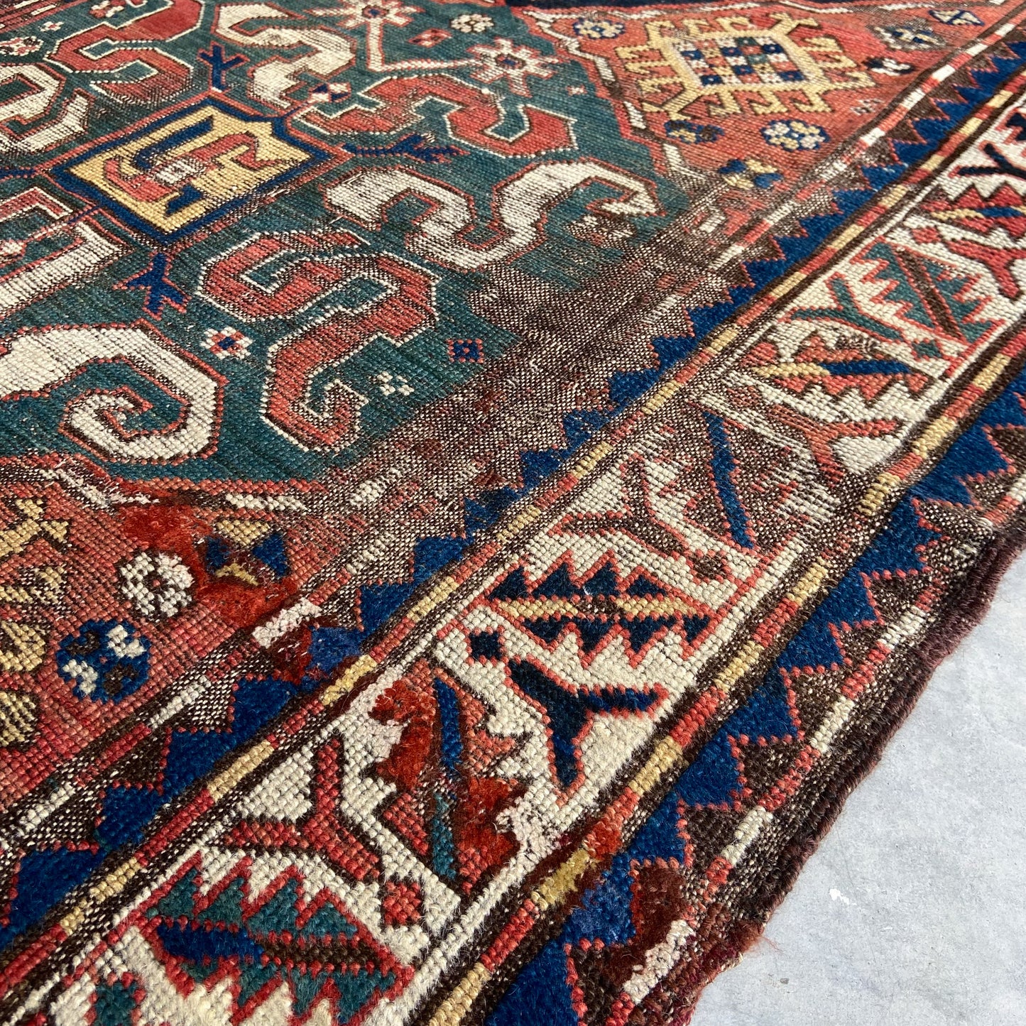 Antique Cloudband Kazak Runner #R1120 - 4' x 8'