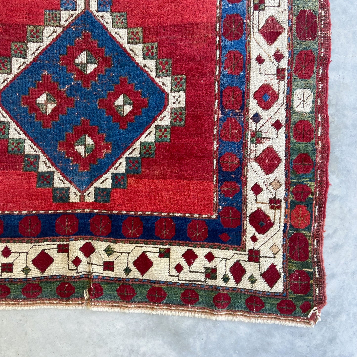 Antique Kazak Room-Sized Rug #R1143 4'8" x 7'6"