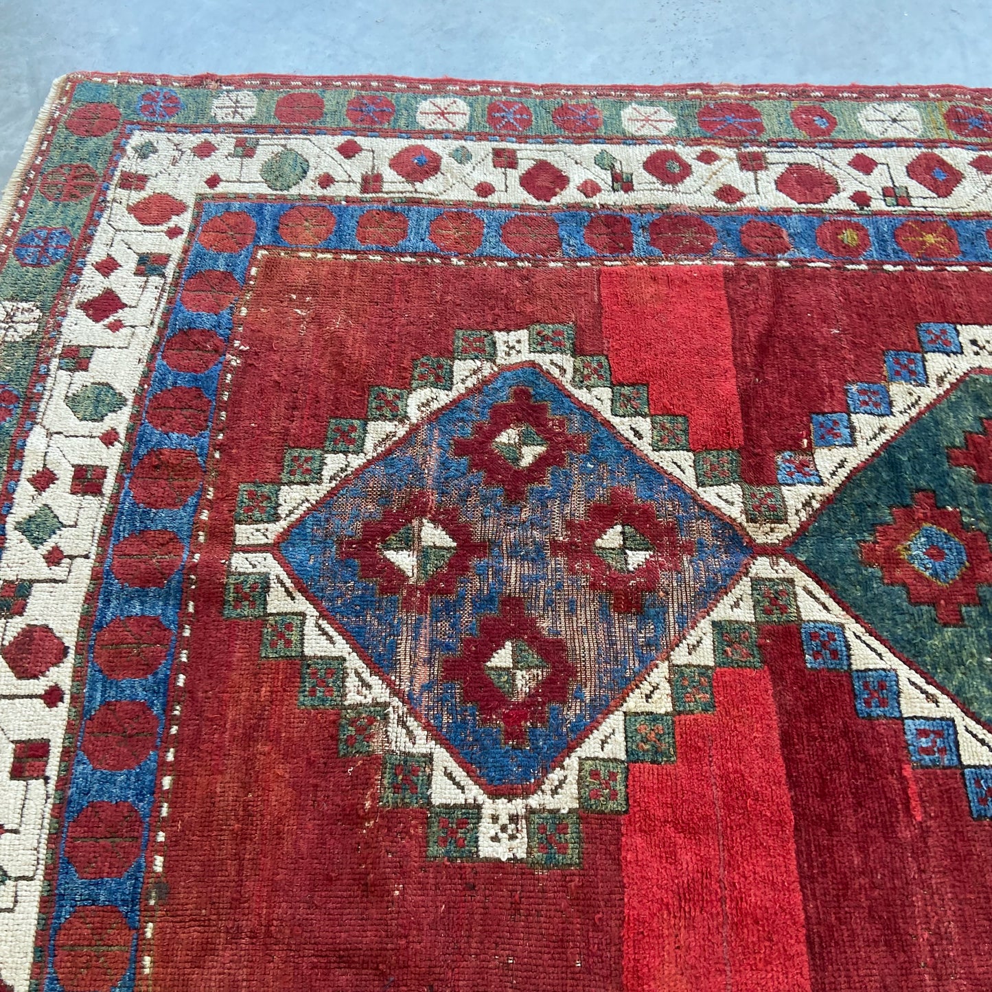 Antique Kazak Room-Sized Rug #R1143 4'8" x 7'6"