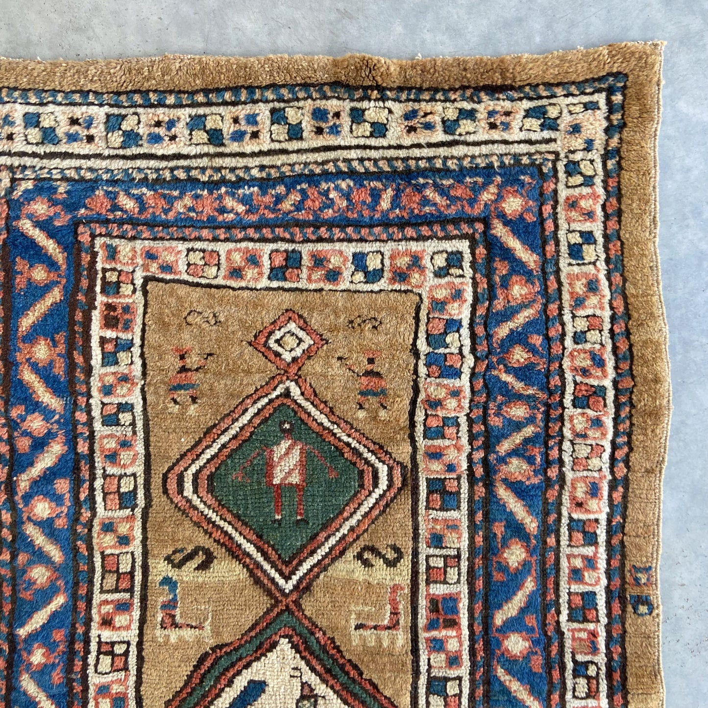 Collectible Antique Serab Accent Rug #R1148 - 2'10" x 5'