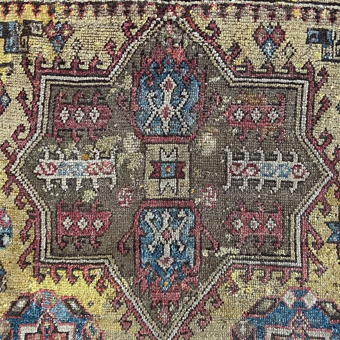 Early Antique Kazak Area Rug #R1151 - 5'7" x 9'9"