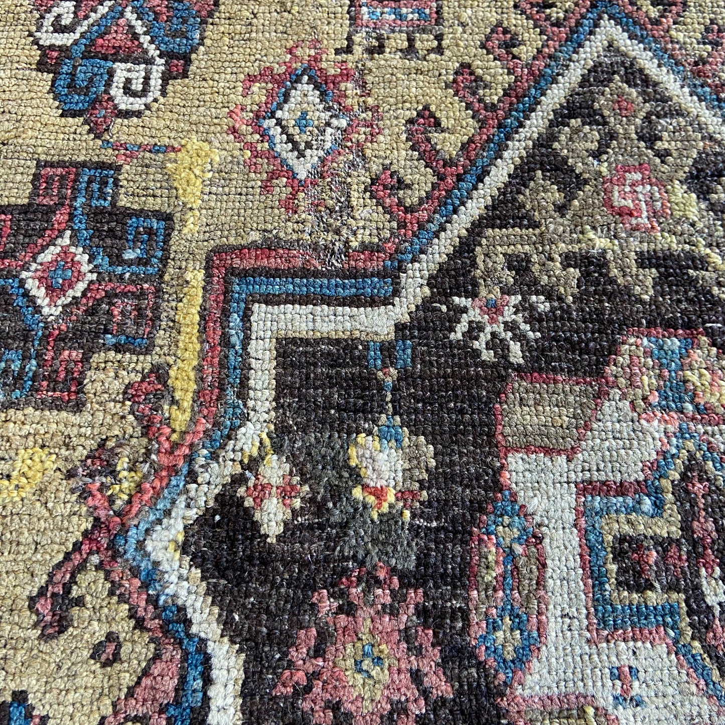 Early Antique Kazak Area Rug #R1151 - 5'7" x 9'9"