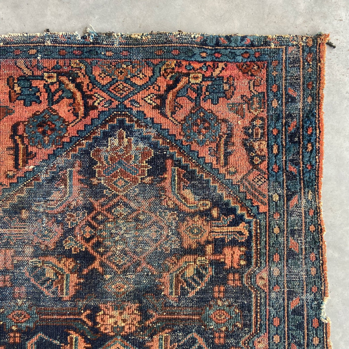 Antique Lilihan Accent Rug #R1095 - 2'9" x 3'7"