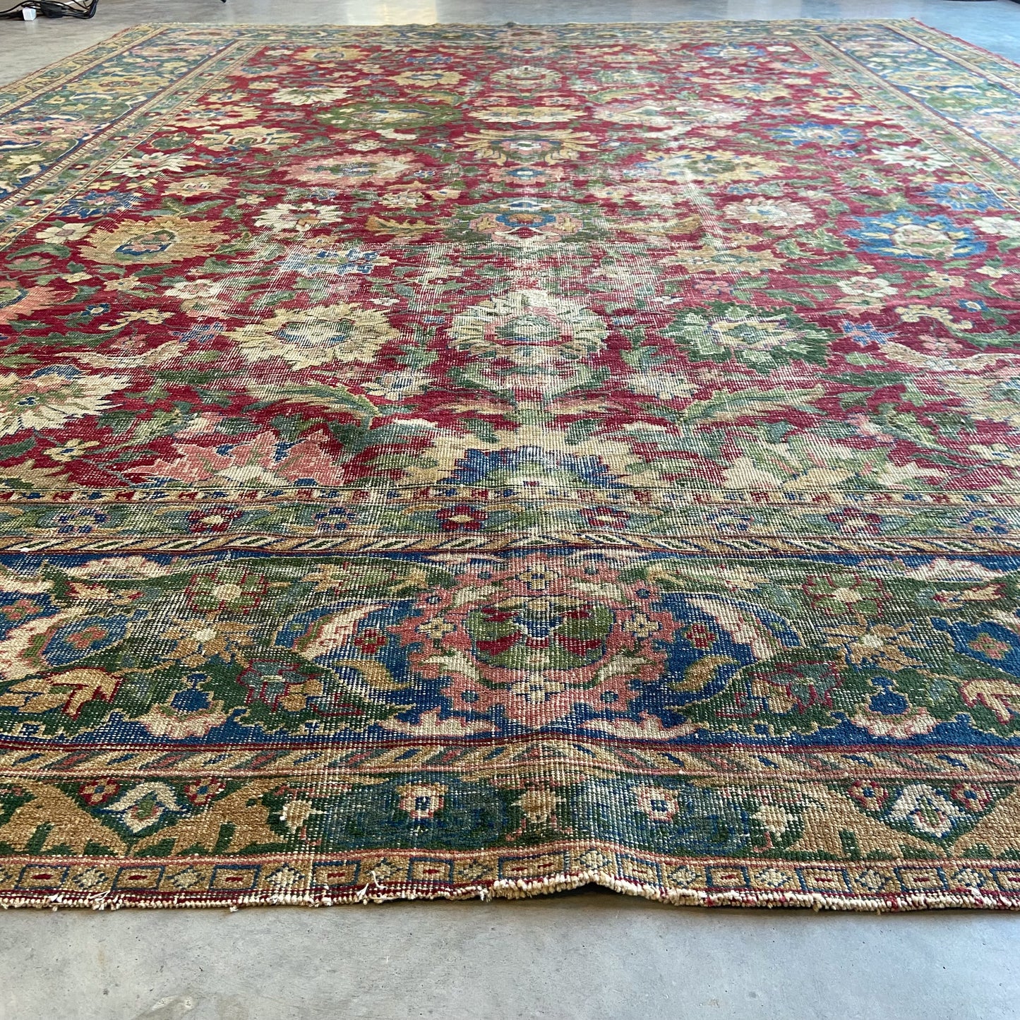 Antique Indian Agra Area Rug #R1098 - 8'10" x 11'10"