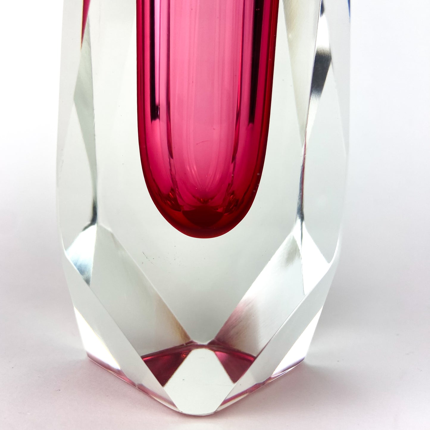 Murano Pink Faceted Sommerso Glass Bud Vase #O1092