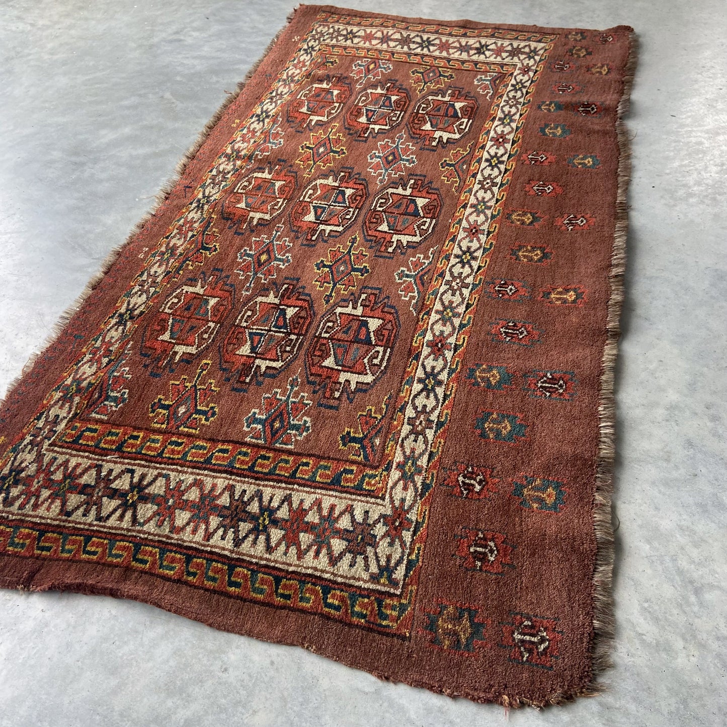 Antique Turkman Tekki Accent Rug #R942 - 2'5" x 4'7"