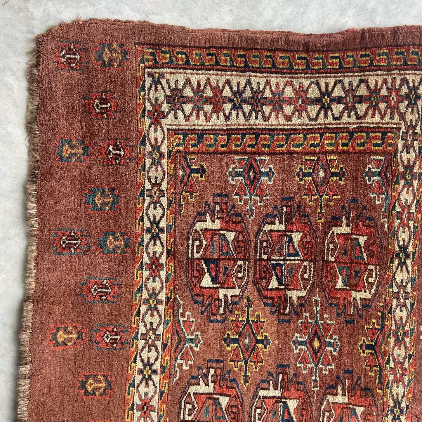 Antique Turkman Tekki Accent Rug #R942 - 2'5" x 4'7"