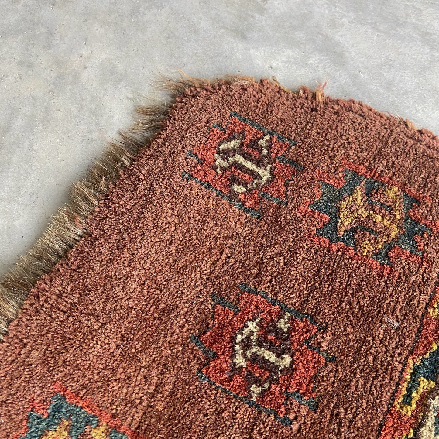 Antique Turkman Tekki Accent Rug #R942 - 2'5" x 4'7"