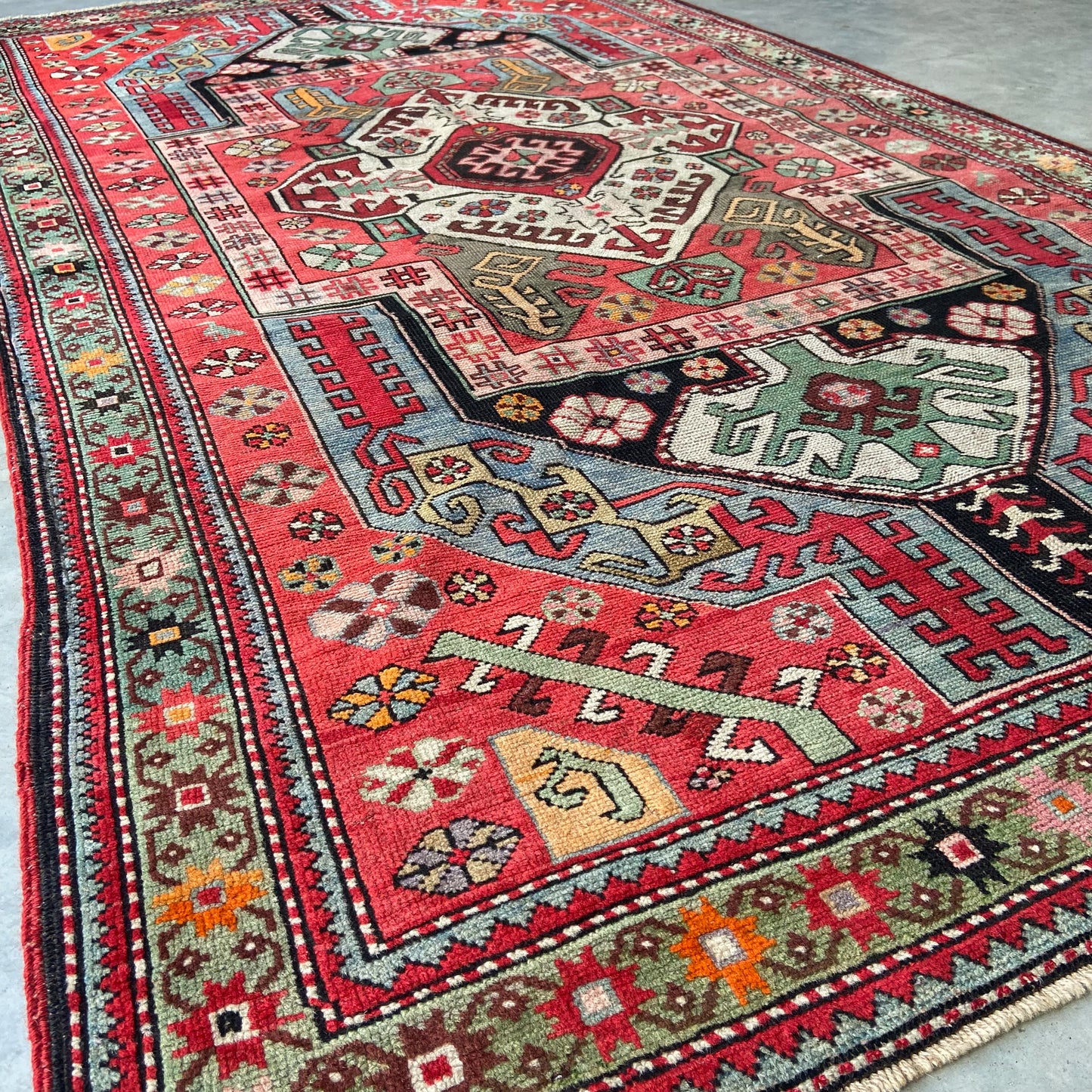 Semi-Antique Lori Pembak Accent Rug #R917 - 4'1" x 7'3"