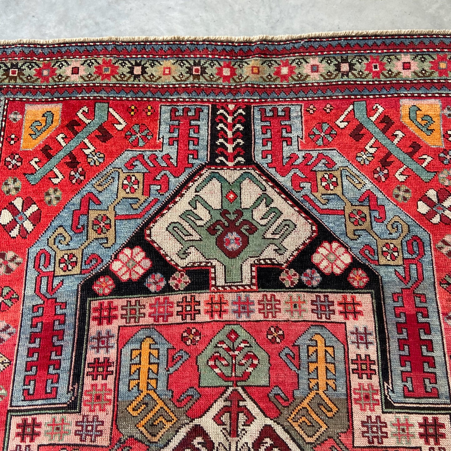 Semi-Antique Lori Pembak Accent Rug #R917 - 4'1" x 7'3"