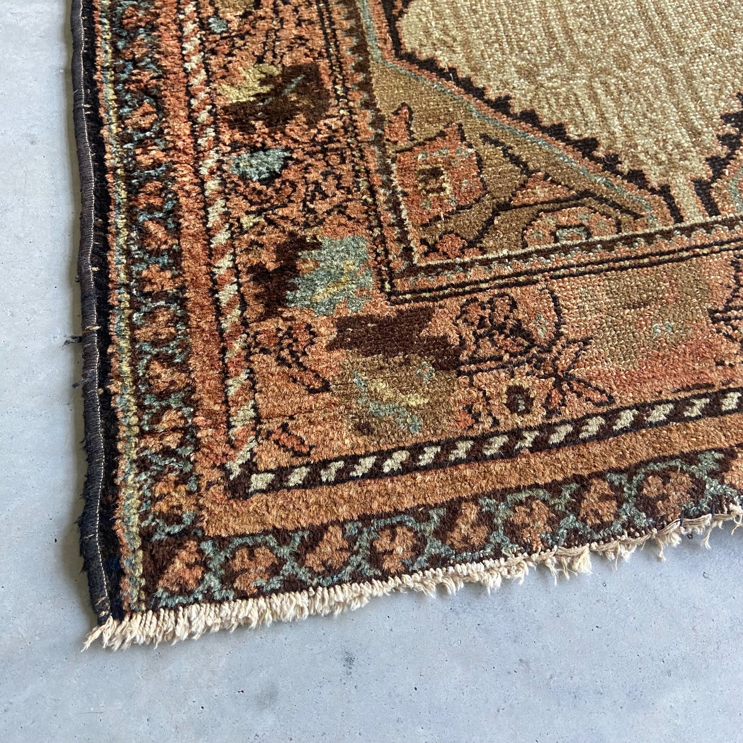 Antique Serab Accent Rug #R933 - 4'5" x 6'9"