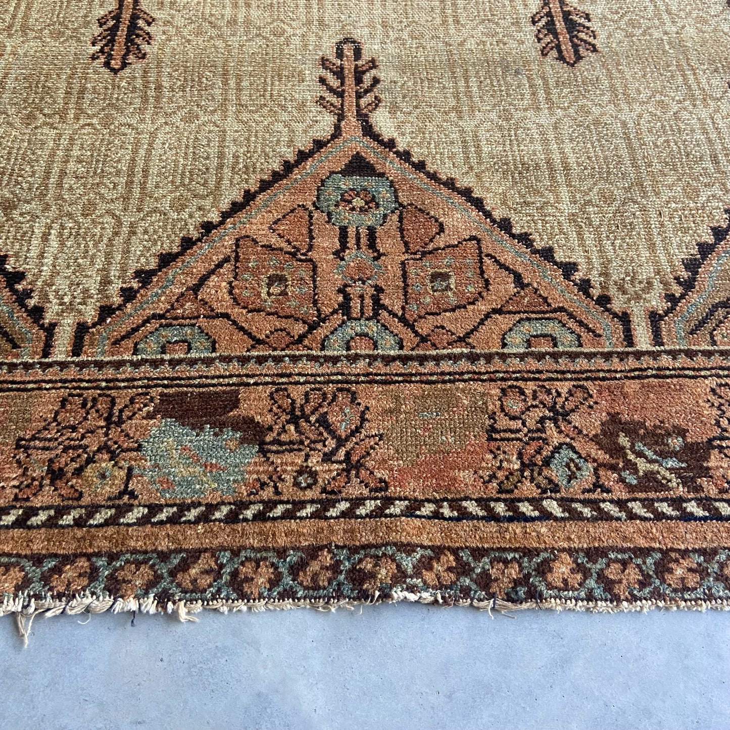 Antique Serab Accent Rug #R933 - 4'5" x 6'9"