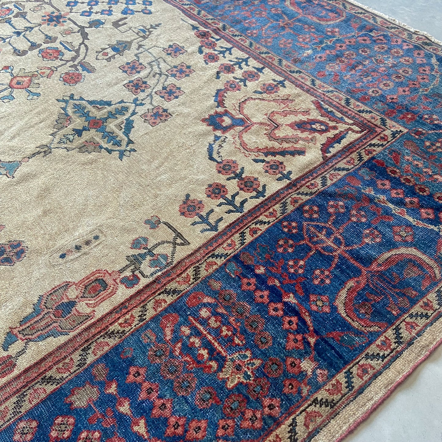 Antique Mahal Oversized Area Rug #R934 - 10'9" x 13'7"