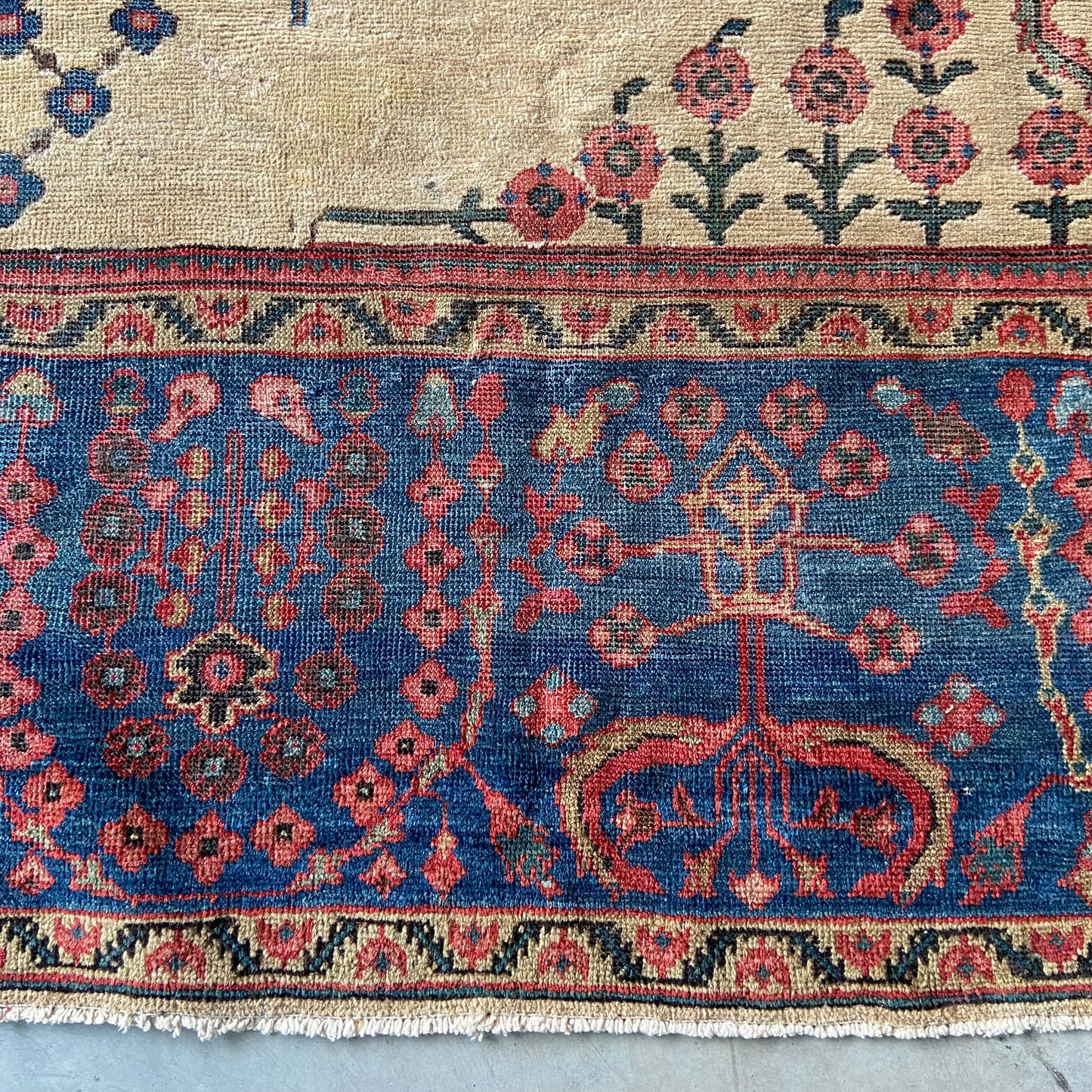 Antique Mahal Oversized Area Rug #R934 - 10'9" x 13'7"