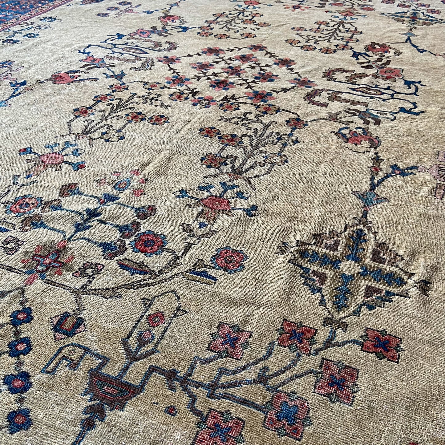 Antique Mahal Oversized Area Rug #R934 - 10'9" x 13'7"