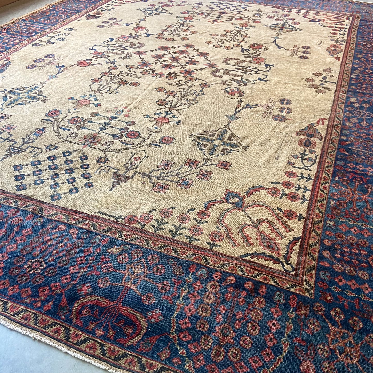 Antique Mahal Oversized Area Rug #R934 - 10'9" x 13'7"