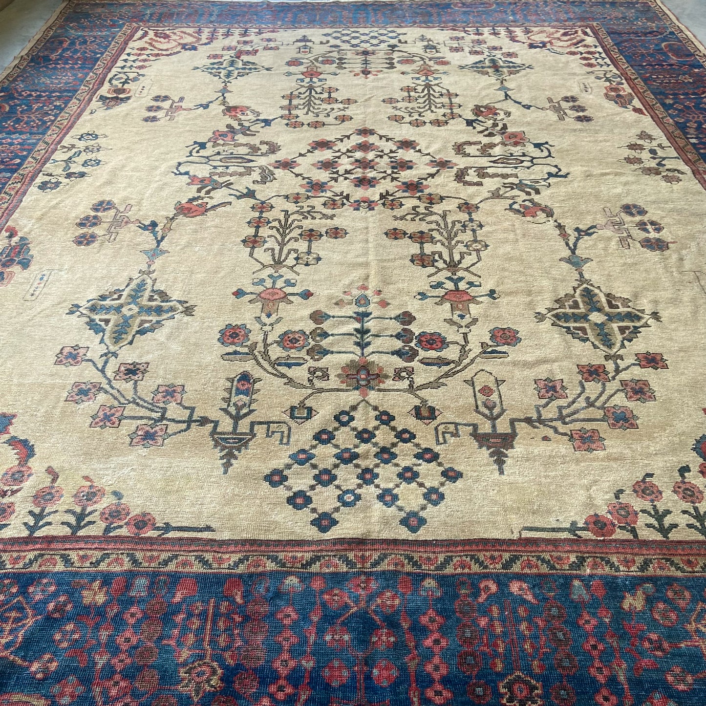 Antique Mahal Oversized Area Rug #R934 - 10'9" x 13'7"