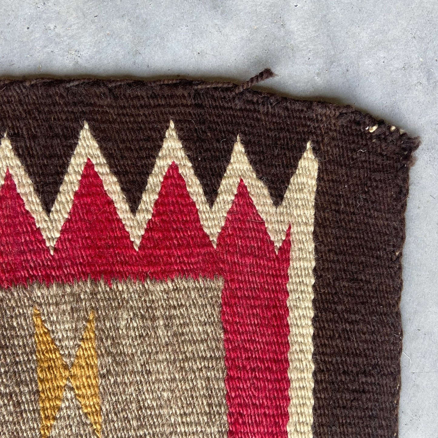 Antique Navajo Accent Rug #R1239 - 3'2" x 5'1"