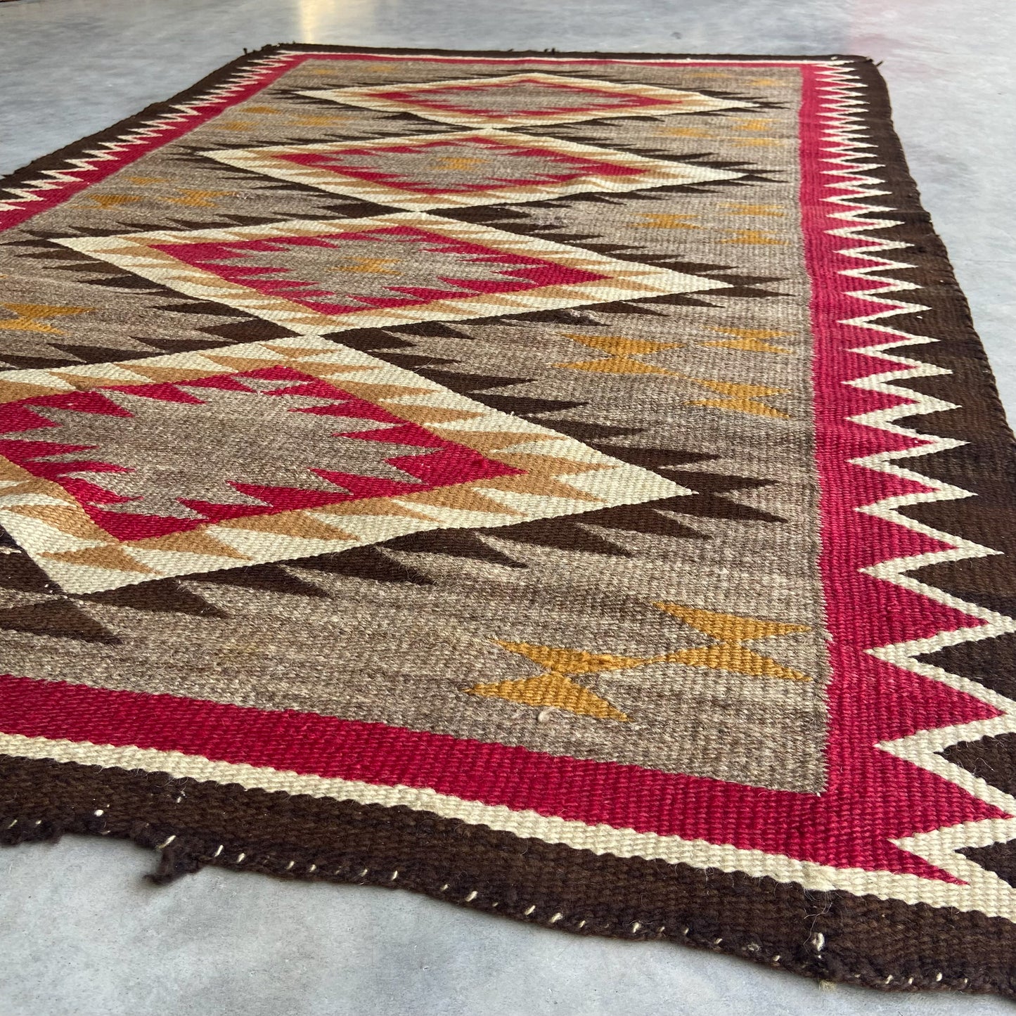 Antique Navajo Accent Rug #R1239 - 3'2" x 5'1"