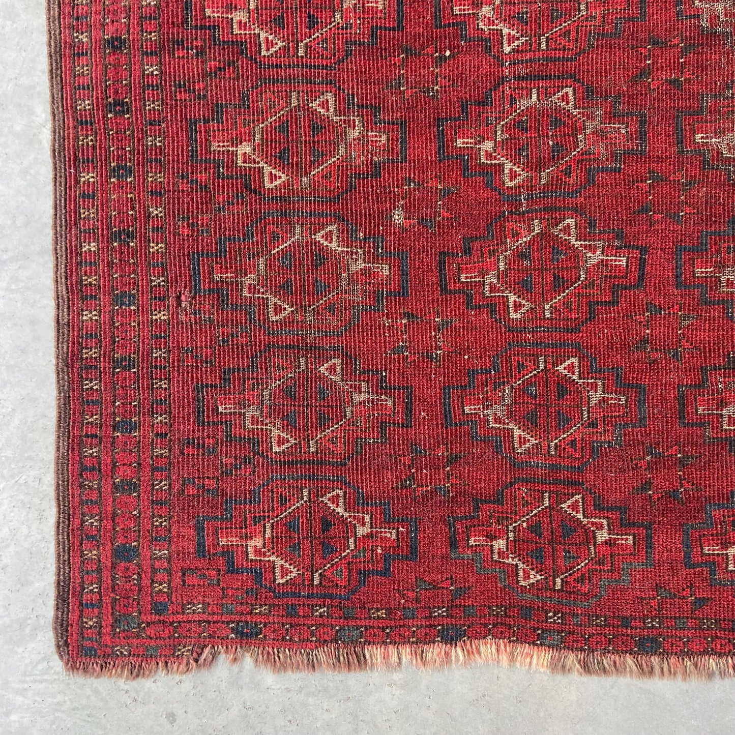 Antique Tekke Accent Rug #R1257 - 2'9" x 3'