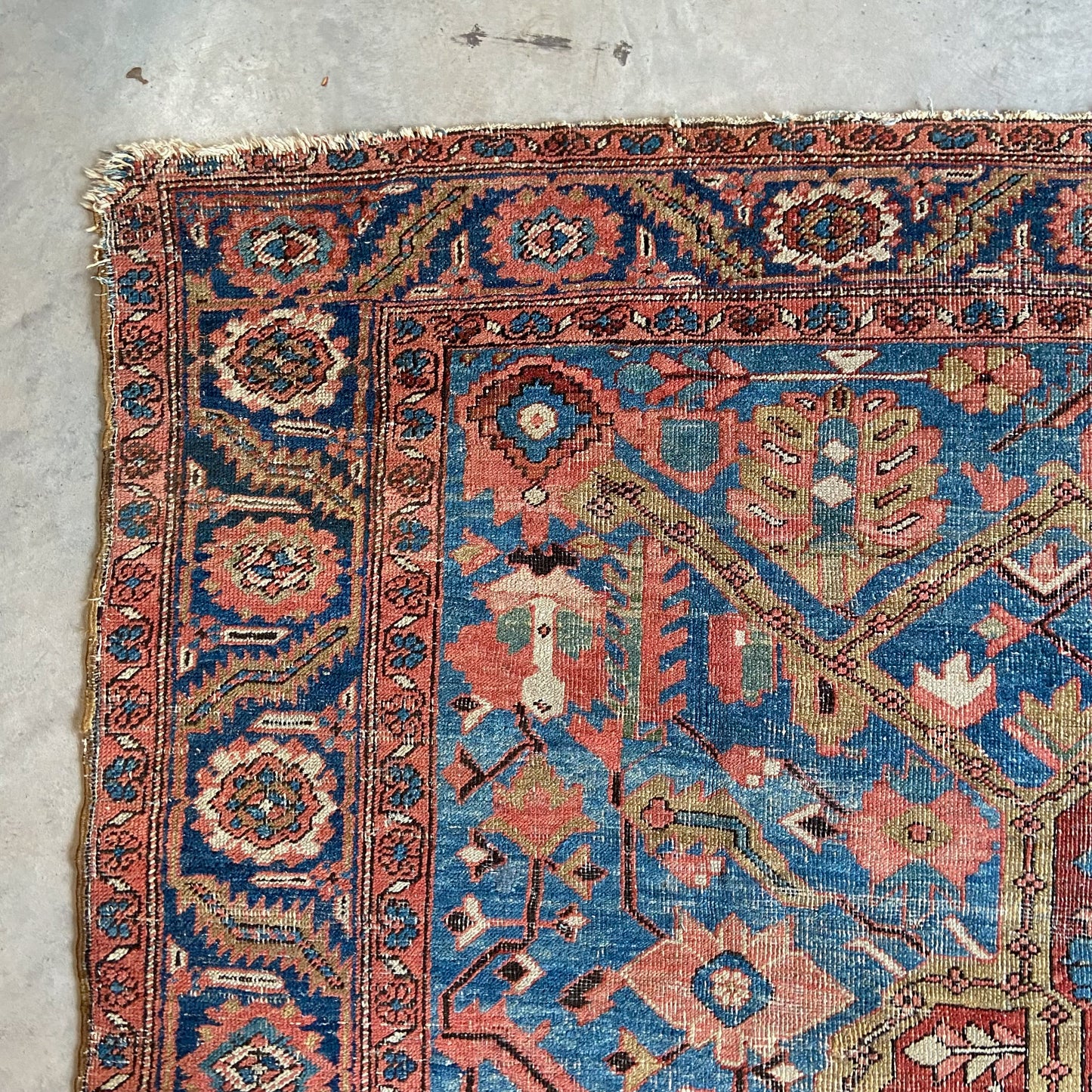 Antique Heriz Area Rug #R844 - 9'9" x 12'2"