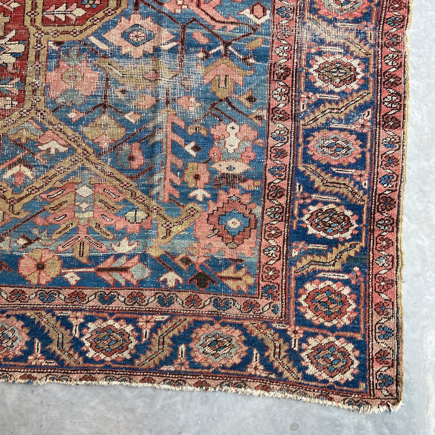 Antique Heriz Area Rug #R844 - 9'9" x 12'2"