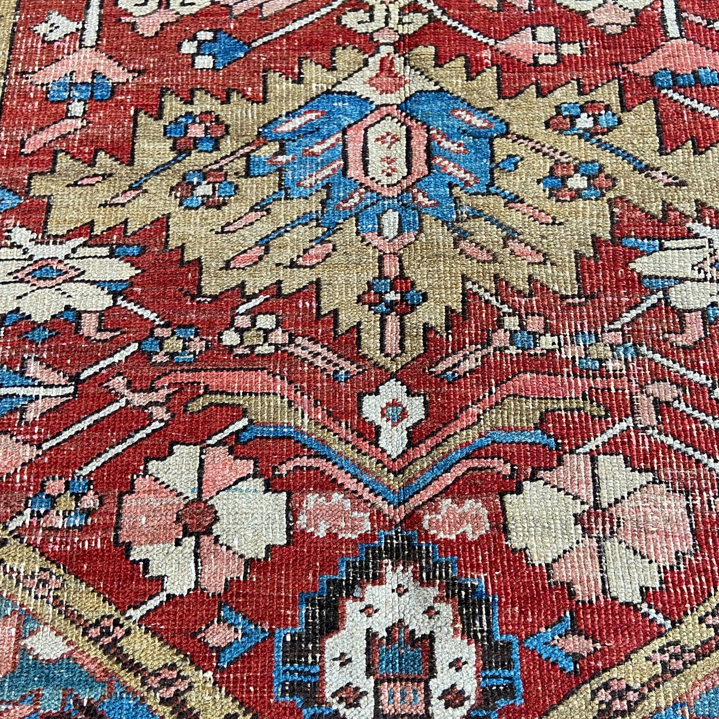 Antique Heriz Area Rug #R844 - 9'9" x 12'2"