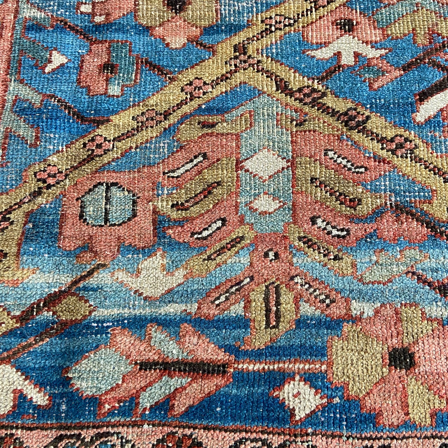 Antique Heriz Area Rug #R844 - 9'9" x 12'2"