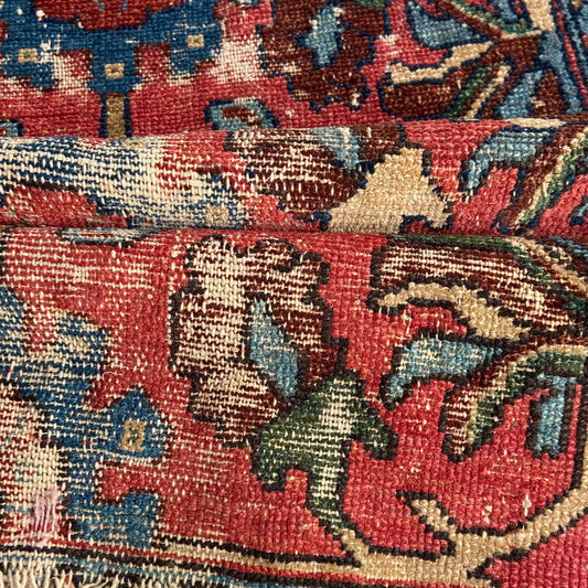 Antique Lilihan Accent Rug #R1278 - 2' x 2'6"