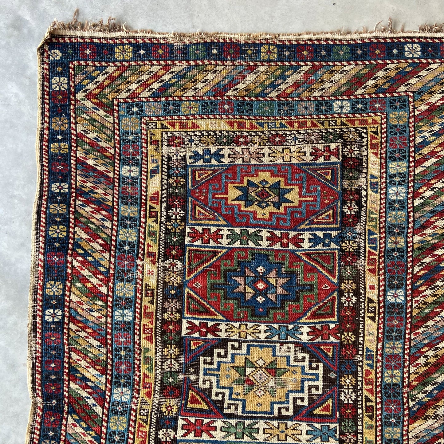 Antique Shirvan Accent Rug #R889 - 3'2" x 5'3"