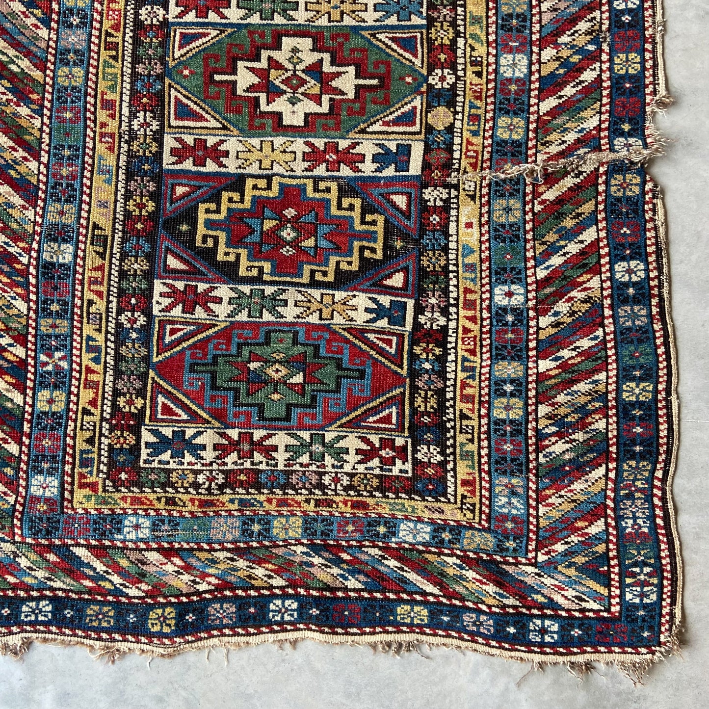 Antique Shirvan Accent Rug #R889 - 3'2" x 5'3"