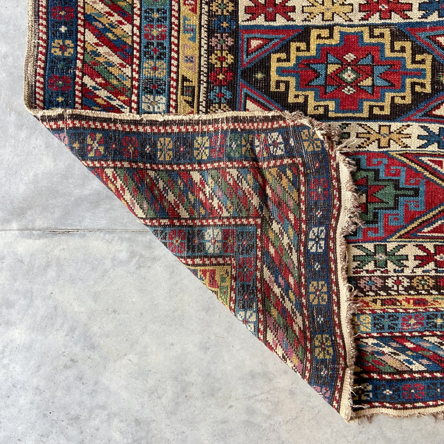 Antique Shirvan Accent Rug #R889 - 3'2" x 5'3"