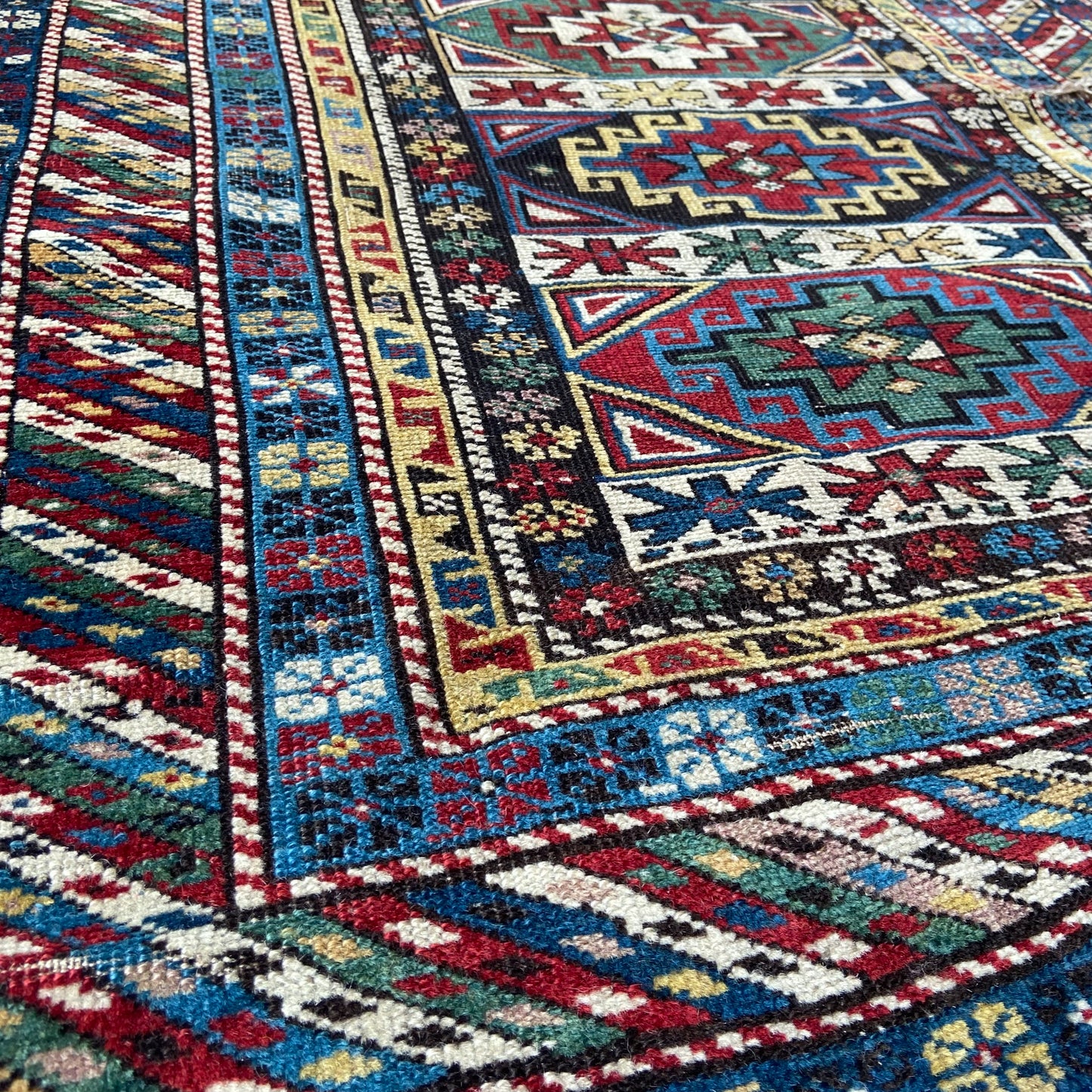 Antique Shirvan Accent Rug #R889 - 3'2" x 5'3"