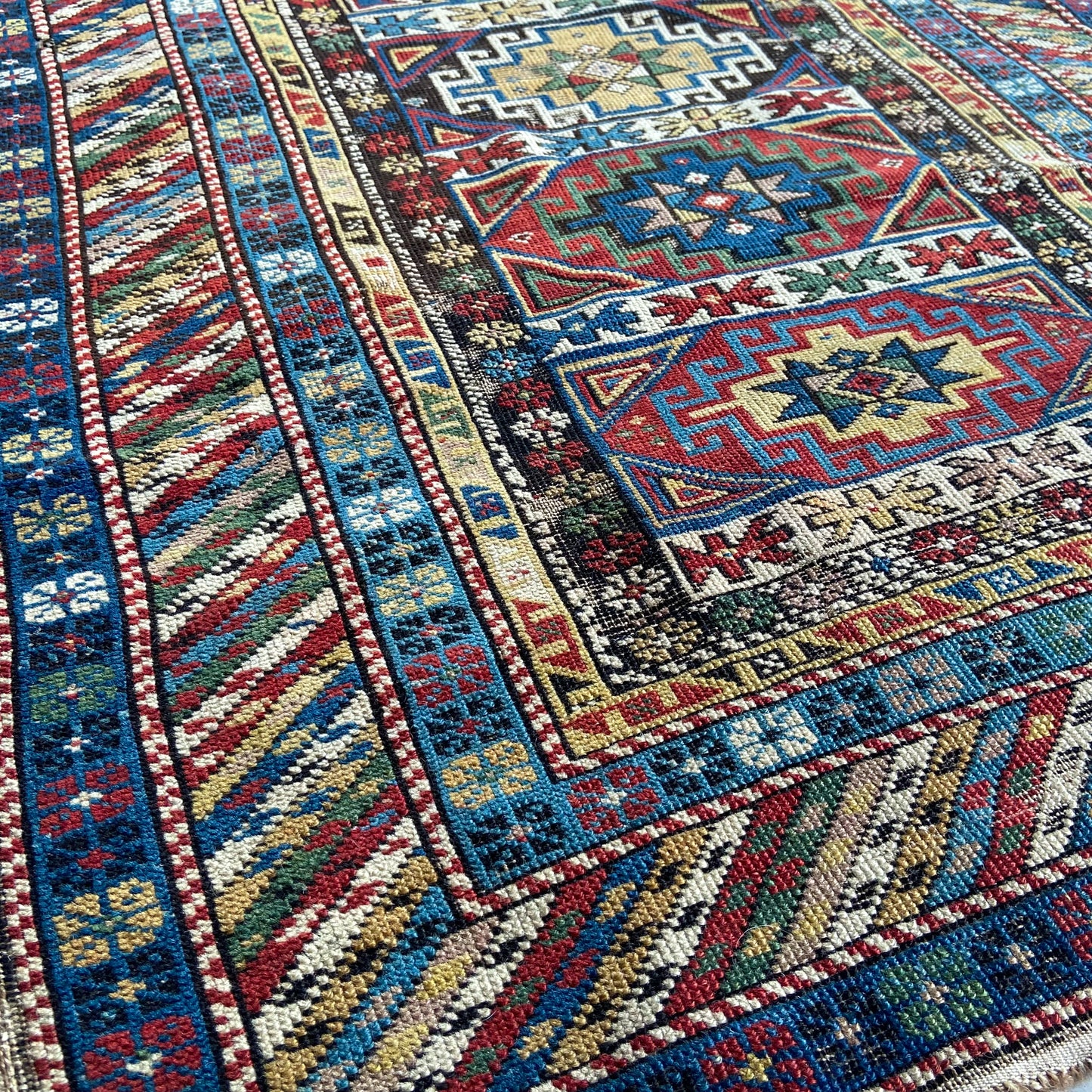 Antique Shirvan Accent Rug #R889 - 3'2" x 5'3"