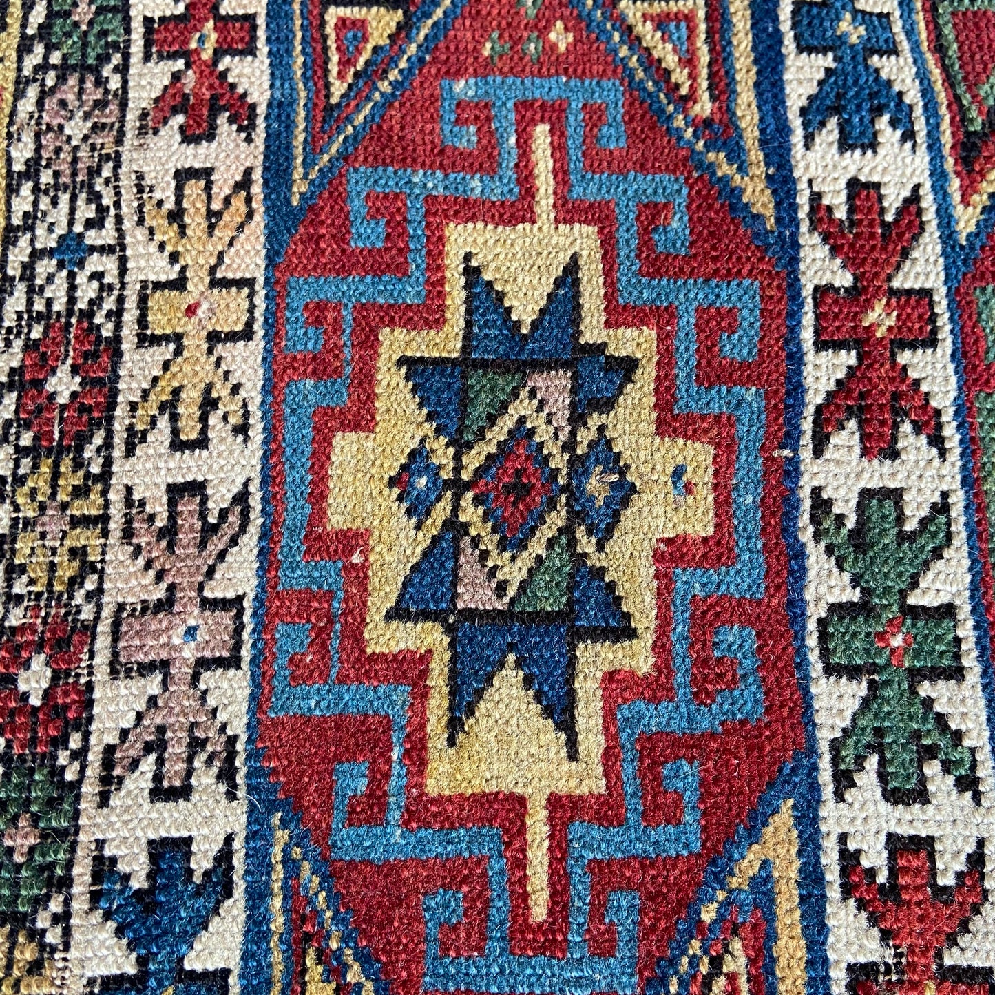 Antique Shirvan Accent Rug #R889 - 3'2" x 5'3"